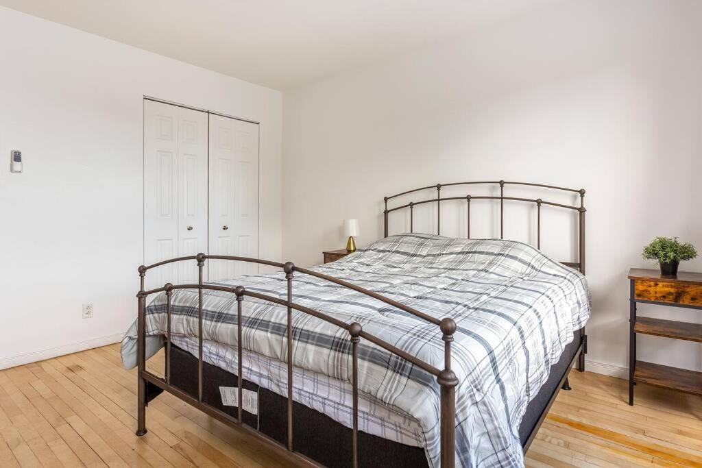 Lovely Rental Unit With Balcony~ Autoroute 40 Μόντρεαλ Εξωτερικό φωτογραφία